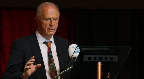 Experter på demokrati och klimat: Besök av en amerikansk underrättelseexpert vid ALLATRA-toppmötet i Prag, Tjeckien