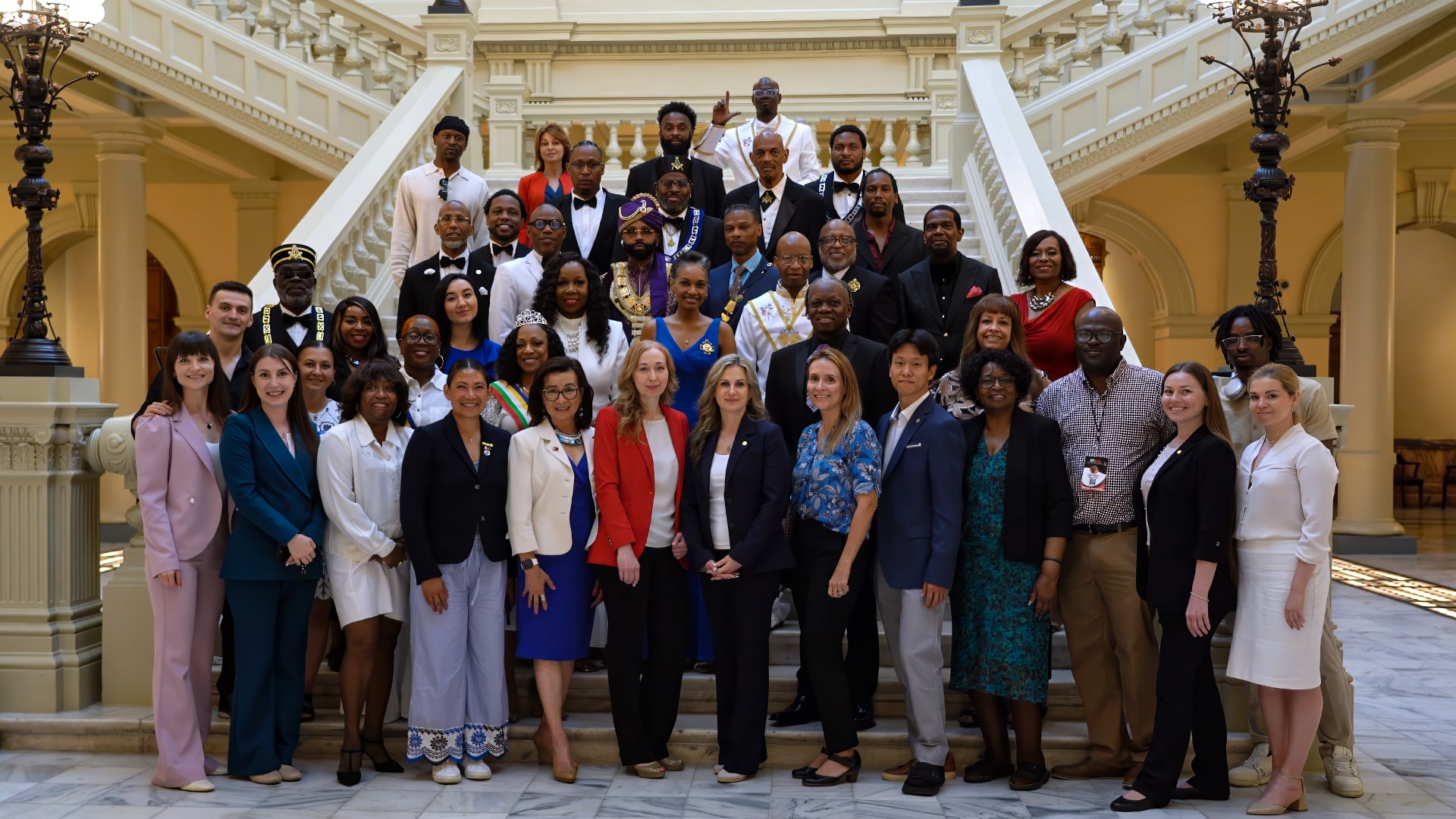 Evento do Movimento Social Internacional ALLATRA no Capitólio do Estado da Geórgia: “A ligação oculta entre o nanoplástico e as catástrofes naturais”