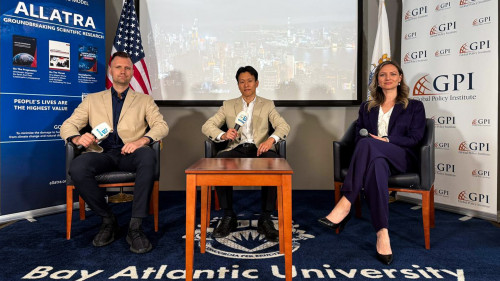 A situação crítica dos microplásticos e a saúde da população: representantes do Movimento Social Internacional ALLATRA partilham os resultados das suas investigações na Universidade Bay Atlantic