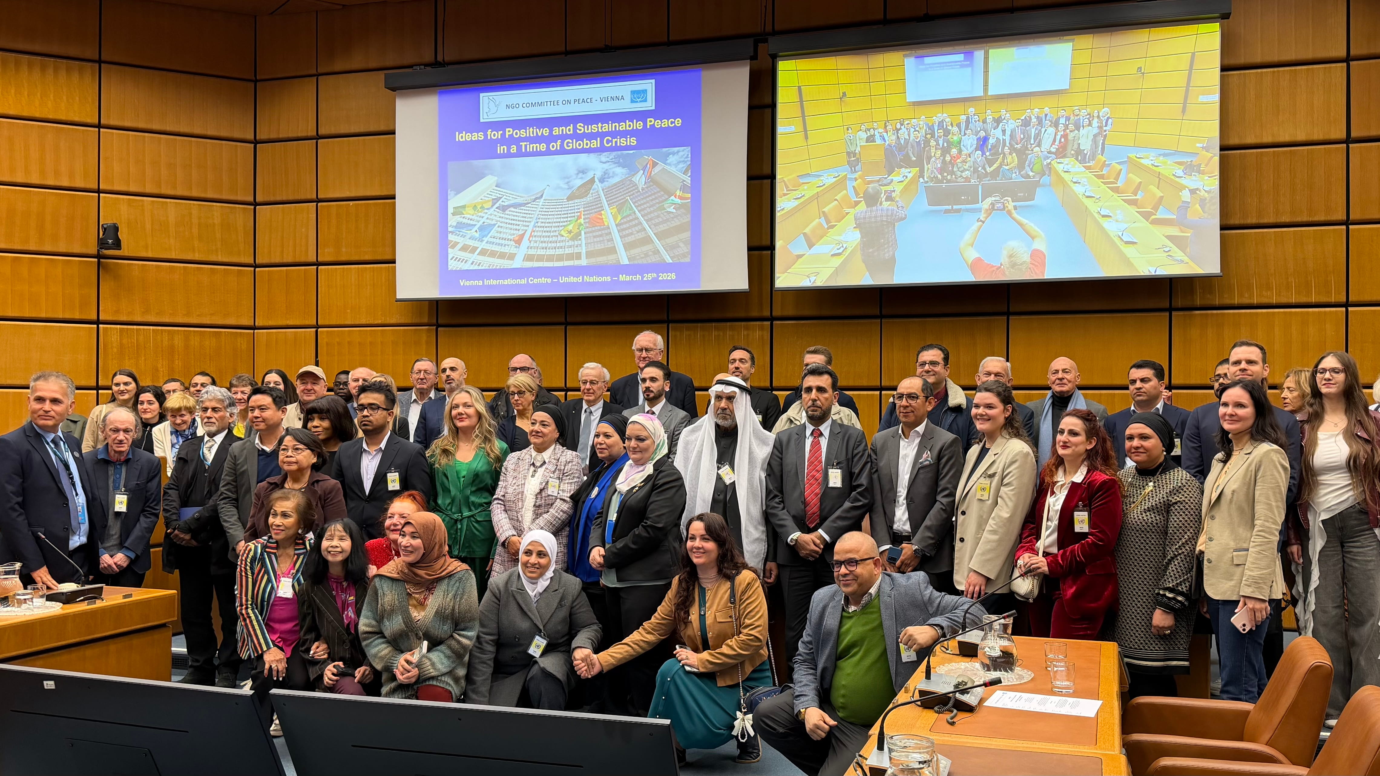 Representantes del Movimiento Internacional Social ALLATRA en el debate internacional «Ideas para un mundo positivo y sostenible en el contexto de la crisis global»